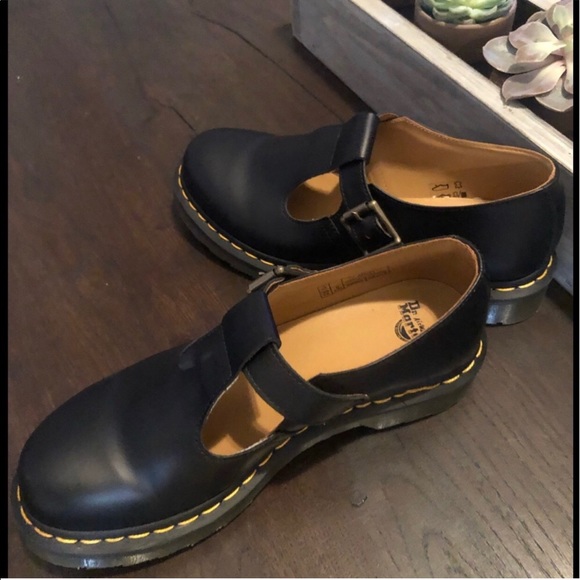 Dr. Martens Shoes - Dr Marten Polley women’s 8